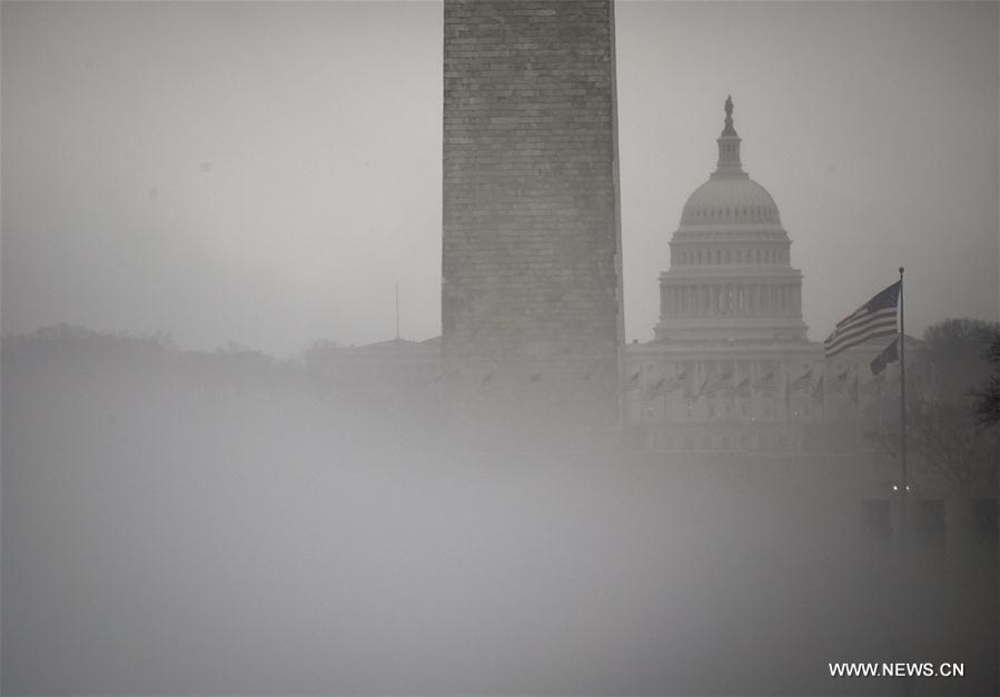 U.S.-WASHINGTON D.C.-FOG