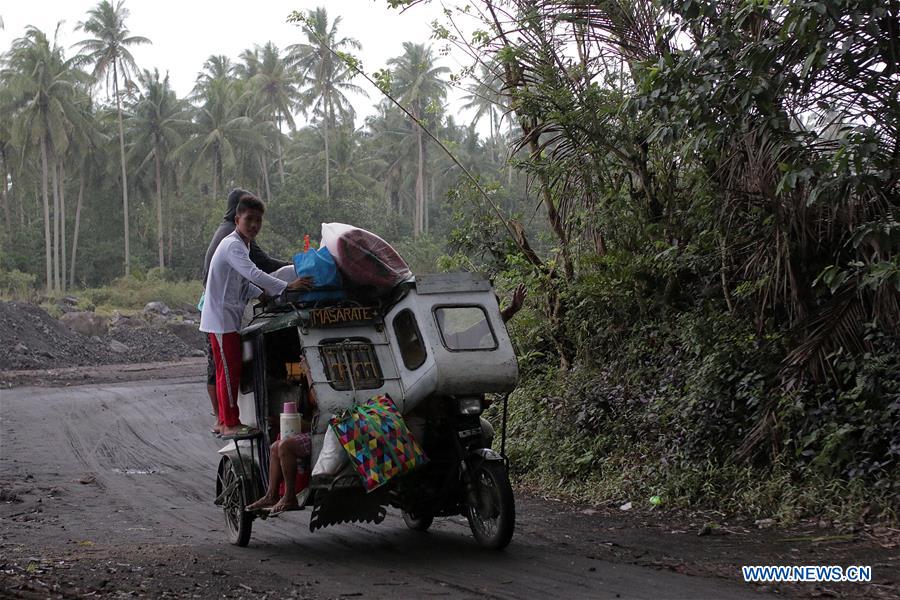 THE PHILIPPINES-ALBAY-VOLCANO-ALERT