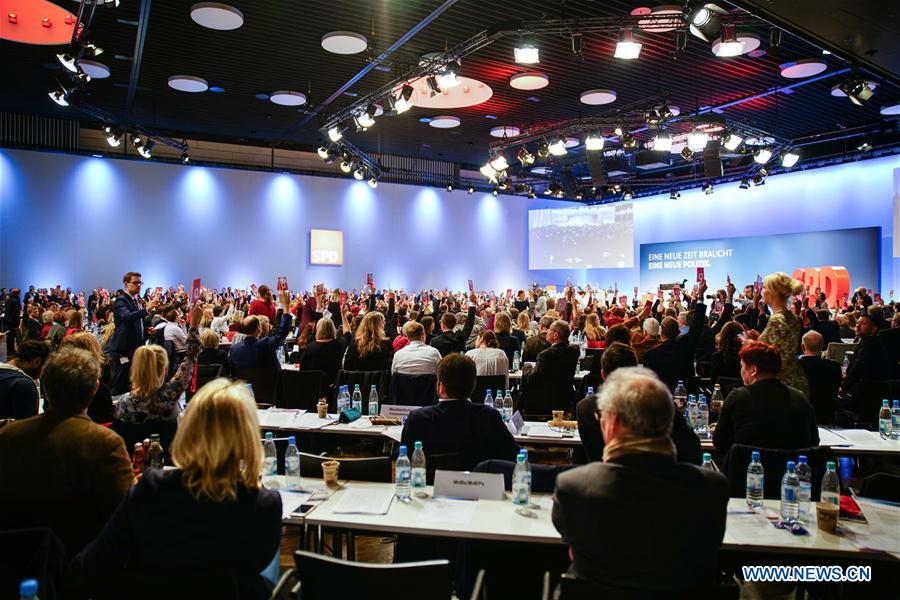 GERMANY-BONN-SPD-COALITION TALKS-SPECIAL CONGRESS