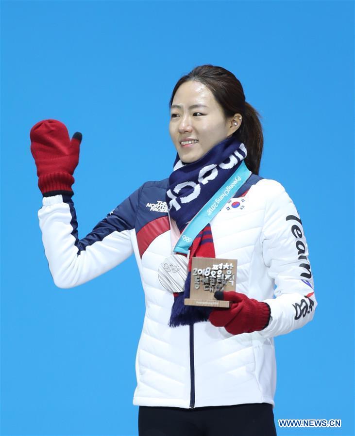 (SP)OLY-SOUTH KOREA-PYEONGCHANG-SPEED SKATING-LADIES' 500M-MEDAL CEREMONY