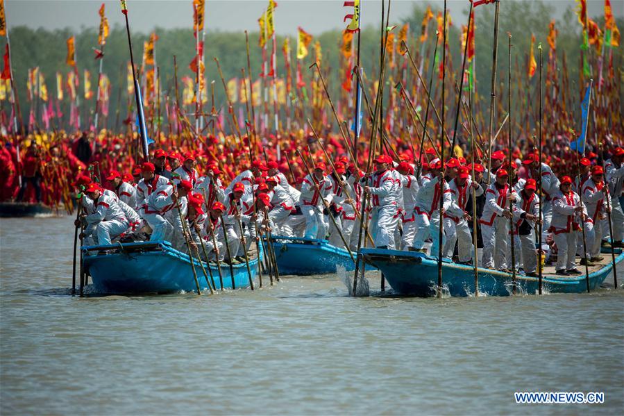 #CHINA-JIANGSU-QINTONG BOAT FESTIVAL (CN)