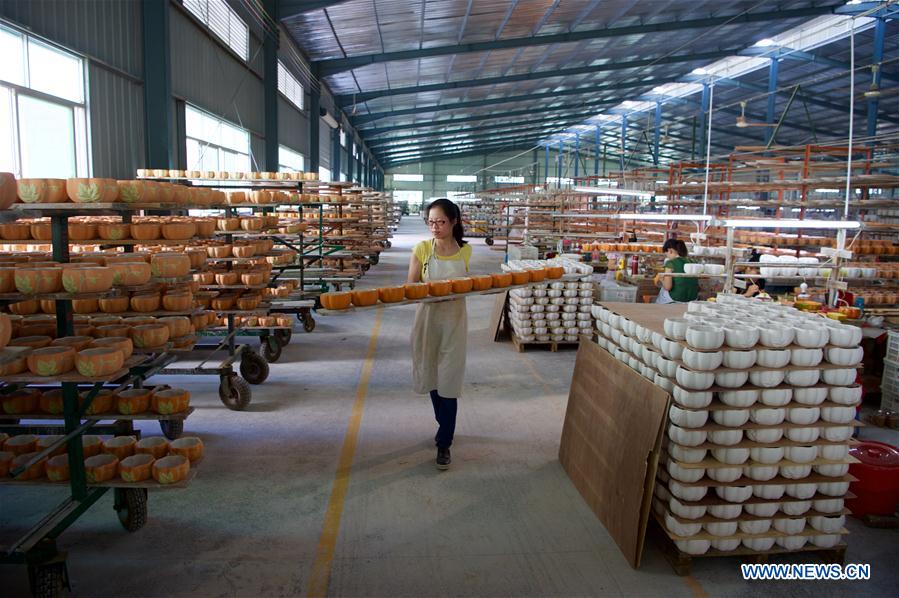 CHINA-FUJIAN-DEHUA-CERAMICS (CN)