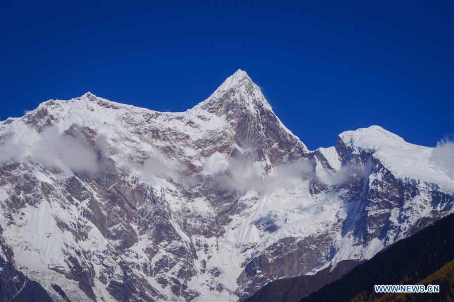 CHINA-TIBET-NYINGCHI-MOUNTAIN-SCENERY (CN)