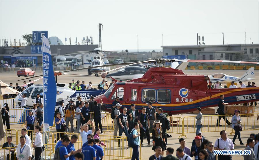 CHINA-GUANGDONG-ZHUHAI-AIRSHOW-OPENING (CN)