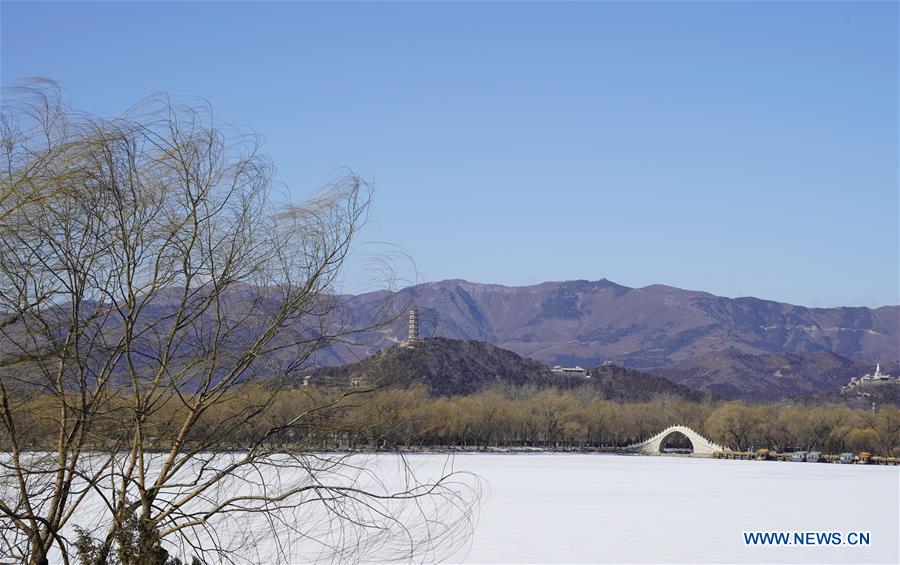 CHINA-BEIJING-SNOWFALL-SUMMER PALACE-SCENERY (CN)