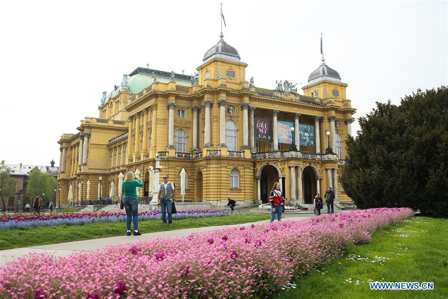 CROATIA-ZAGREB-SPRING-FLOWERS