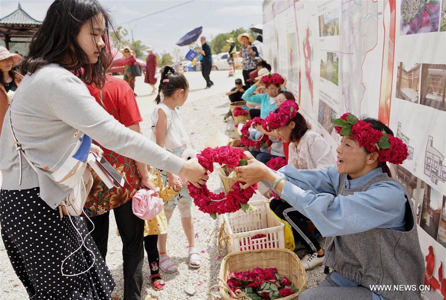 CHINA-YUNNAN-ROSE VALLEY (CN)