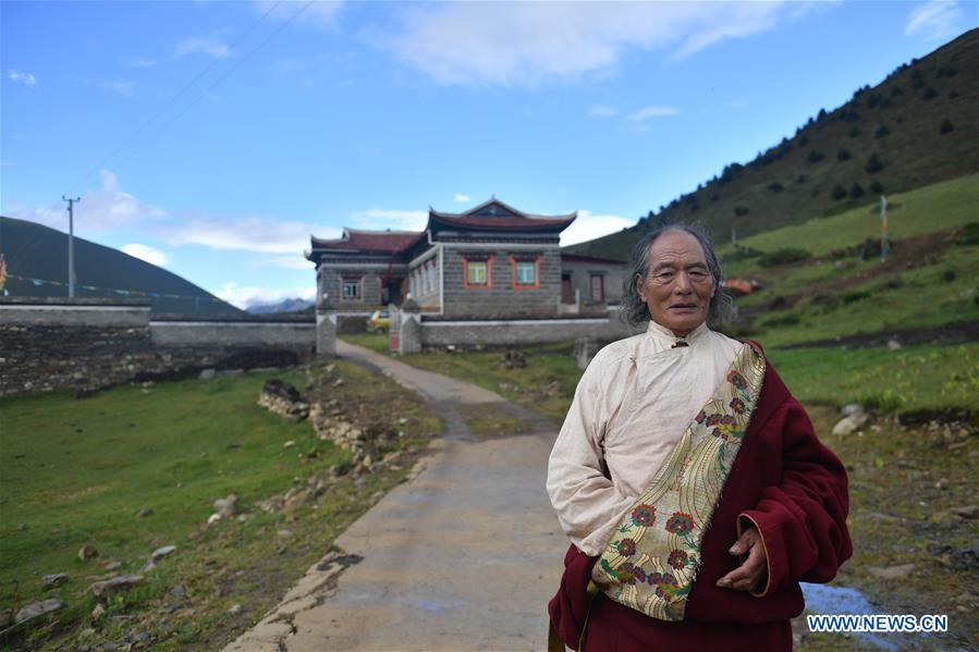 CHINA-SICHUAN-POVERTY ALLEVIATION-YAK MILK (CN)