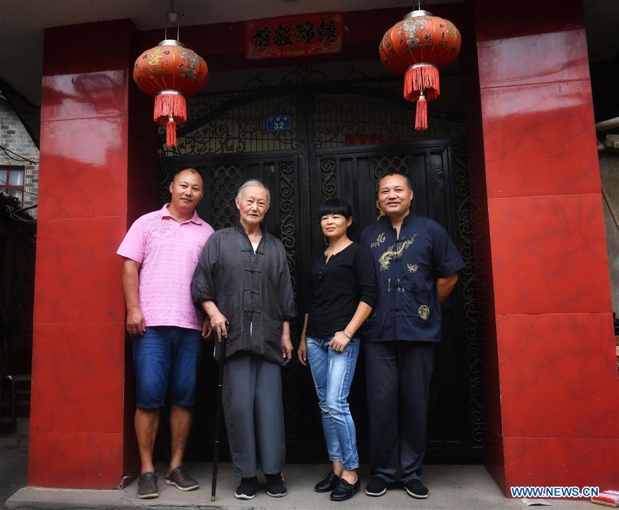 (MASTEROFCRAFTS) CHINA-JIANGXI-POYANG-BODILESS LACQUERWARE (CN)