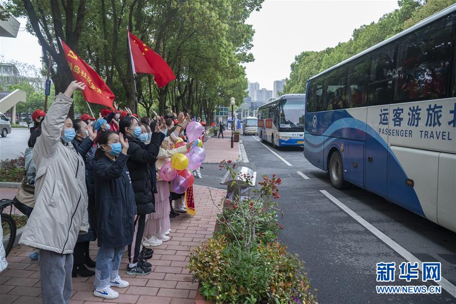 （新华全媒头条·图文互动）（5）上下同心，守望相助——中国抗疫众志成城的生动实践