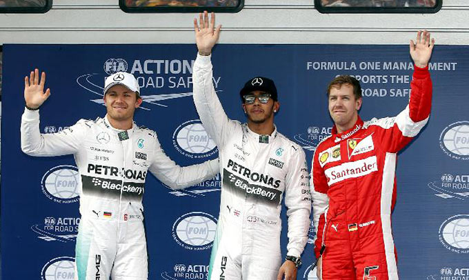 F1中国站：汉密尔顿夺得杆位[高清]